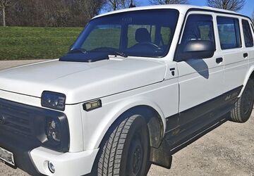 Lada Niva 56.800 km 16.500 &euro; Merzenich 52399