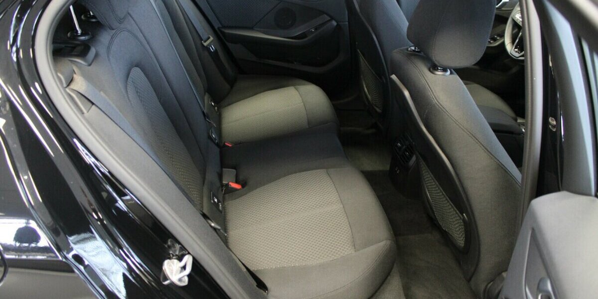 BMW 118 118i Advantage - LED - Navi - SHZ - PDC - 58.370 km 17.980 &euro; Euskirchen 53881