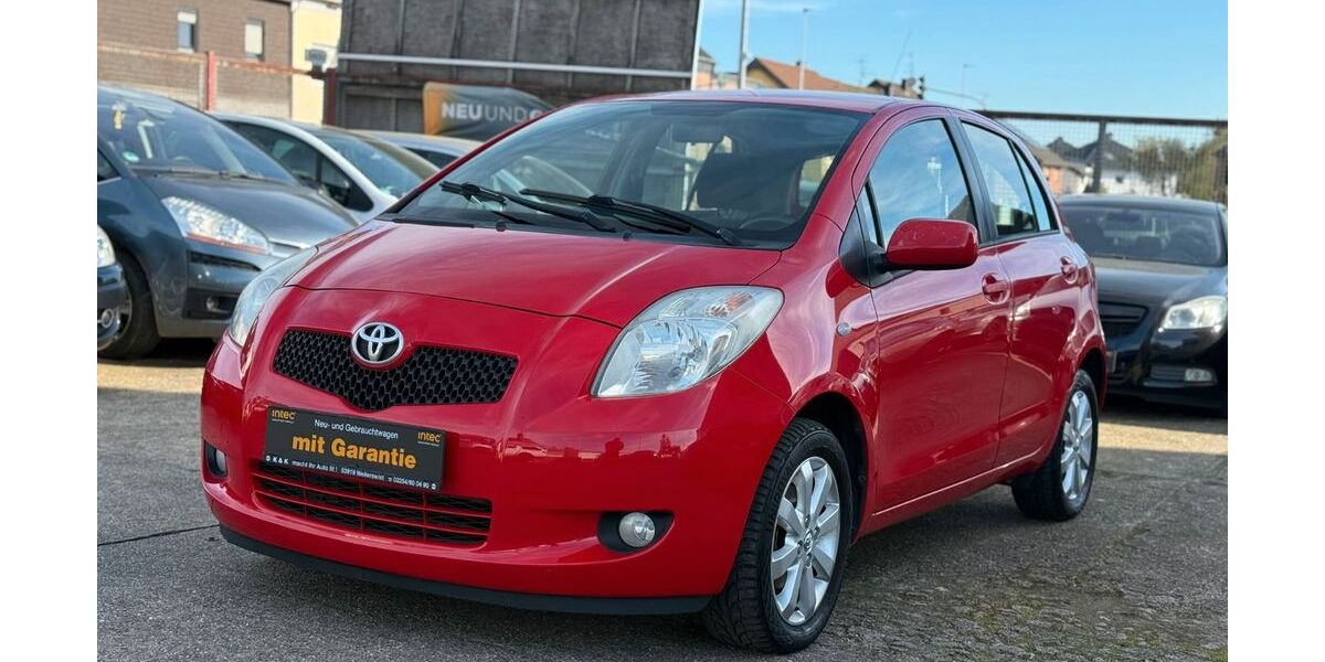 Toyota Yaris 136.000 km 2.990 &euro; Euskirchen 53881