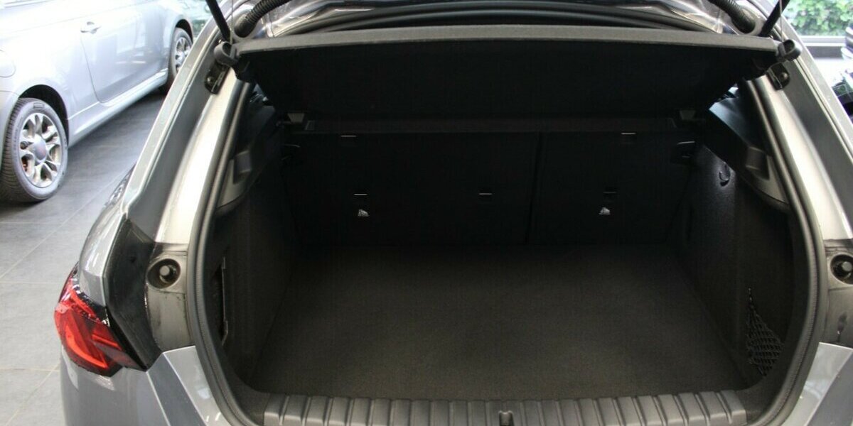 BMW 116 116i Aut. - M SPORT - 1.930 km 29.980 &euro; Euskirchen 53881