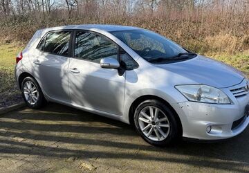 Toyota Auris 213.000 km 4.950 &euro; Aachen 52070
