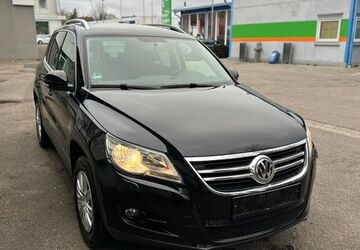 VW Tiguan 259.020 km 4.600 &euro; Düren 52351