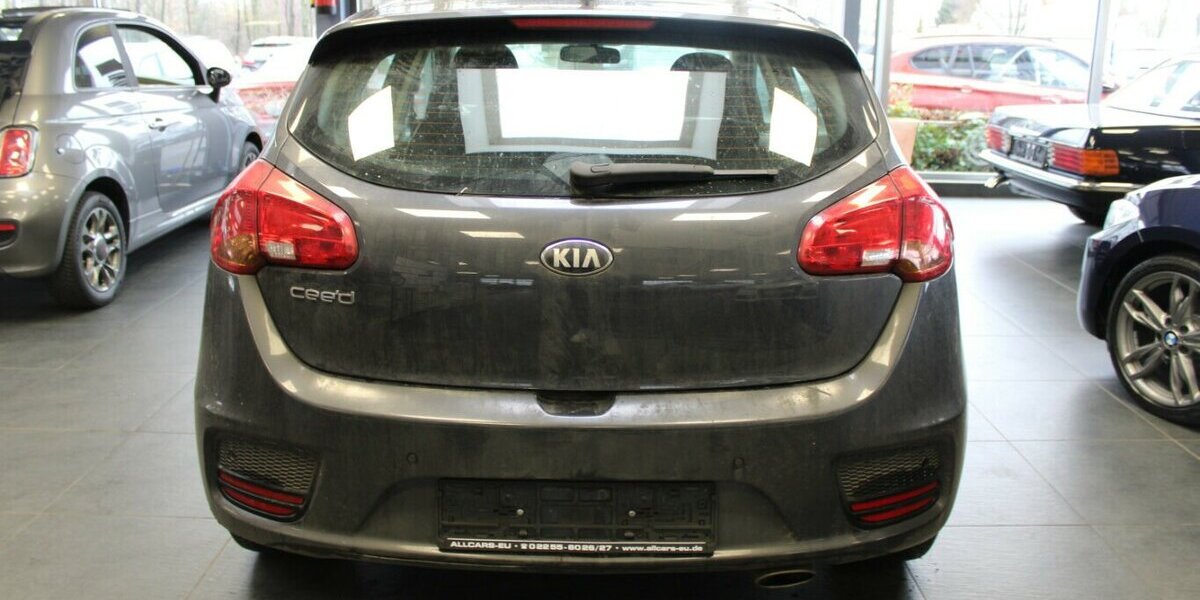 Kia Ceed 1.4 CVVT Edition 7 90.520 km 10.780 &euro; Euskirchen 53881