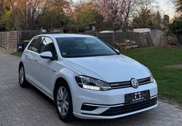 VW Golf 179.000 km 9.990 &euro; Vettweiß 52391