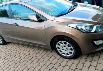 Hyundai i30 44.500 km 7.199 &euro; Kerpen 50170