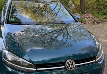 VW Golf 82.798 km 10.000 &euro; Herzogenrath 52134