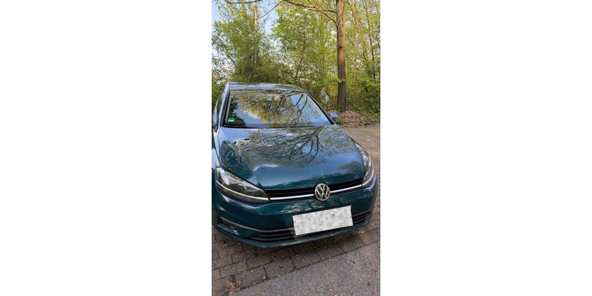 VW Golf 82.798 km 10.000 &euro; Herzogenrath 52134