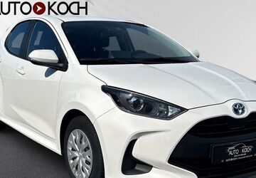 Toyota Yaris 32.403 km 16.990 &euro; Jülich 52428