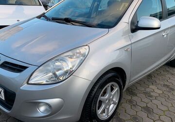 Hyundai i20 120.437 km 4.499 &euro; Mechernich/Kommern 53894