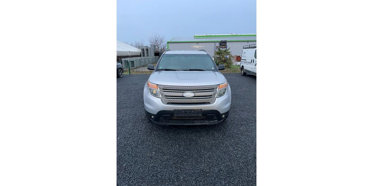 Ford Explorer 221.000 km 4.999 &euro; Düren 52351