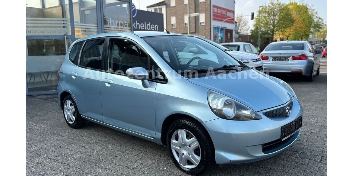 Honda Jazz 110.000 km 2.990 &euro; Eschweiler 52249