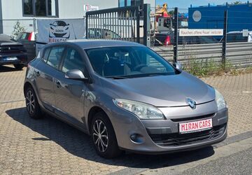 Renault Megane 203.000 km 2.350 &euro; Düren 52353