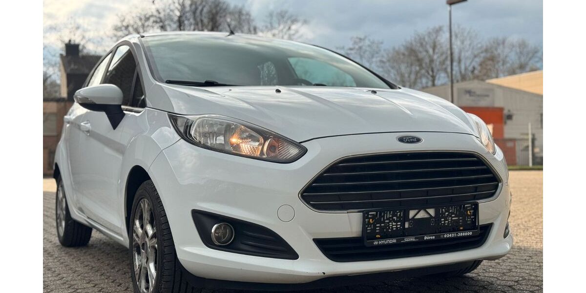 Ford Fiesta 235.414 km 2.950 &euro; Düren 52349