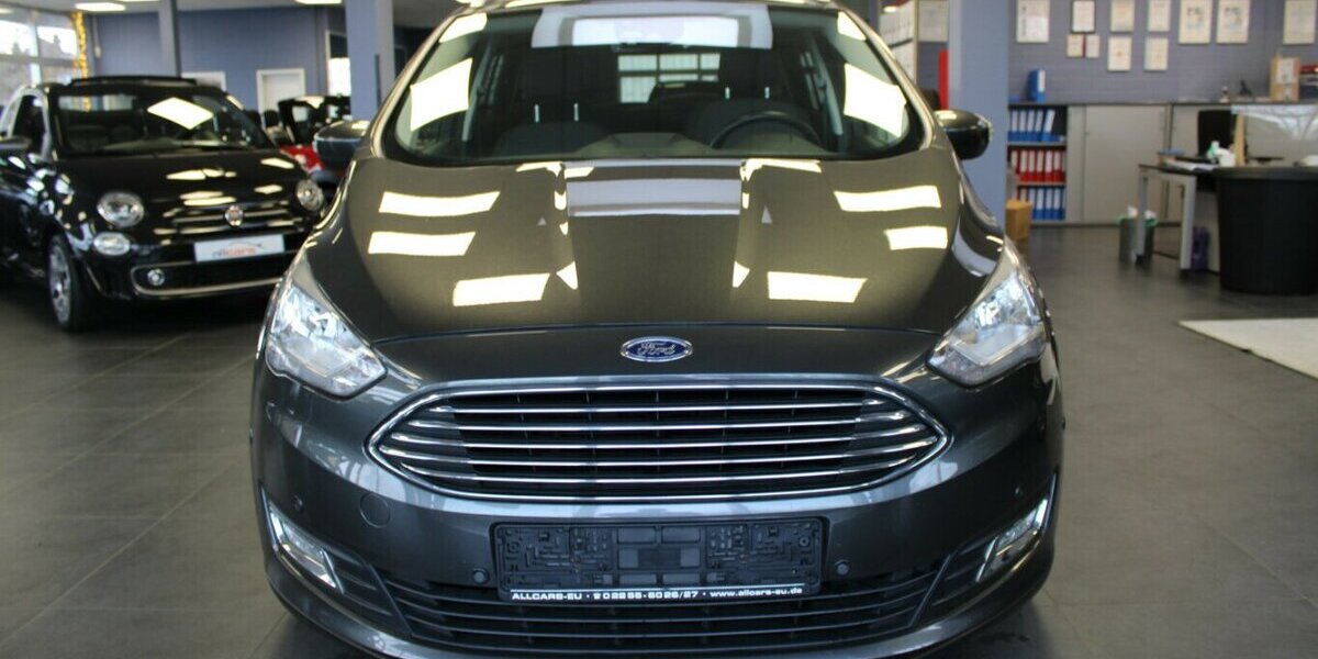 Ford Grand C-Max 1.0 EcoBoost Titanium - 7-Sitzer - 61.290 km 11.980 &euro; Euskirchen 53881