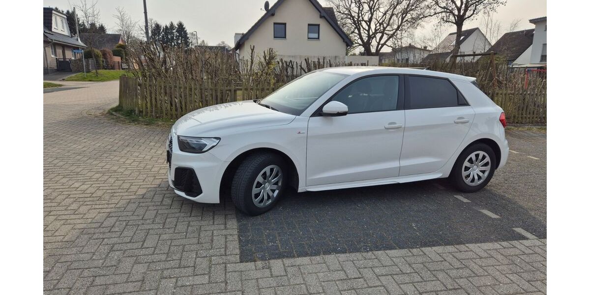 Audi A1 99.000 km 16.950 &euro; Roetgen 52159