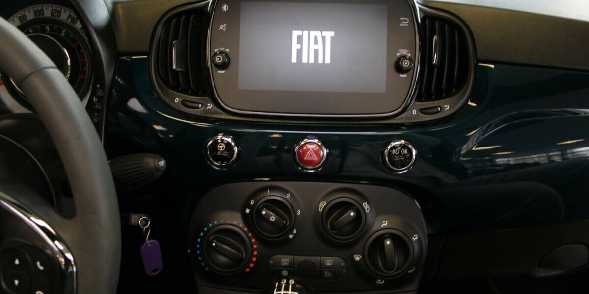 Fiat 500C 1.0 GSE Hybrid 17.401 km 14.980 &euro; Euskirchen 53881