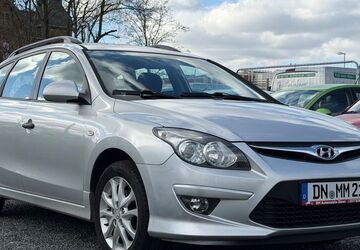 Hyundai i30 152.000 km 3.990 &euro; Düren 52349