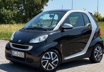 Smart ForTwo 61.700 km 5.300 &euro; Aachen 52066