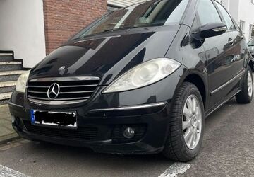 Mercedes-Benz A 180 265.000 km 2.200 &euro; Düren 52353