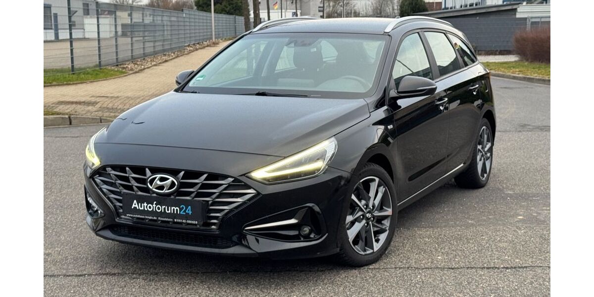 Hyundai i30 90.000 km 14.999 &euro; Jülich 52428