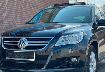 VW Tiguan 160.586 km 8.750 &euro; Düren 52349