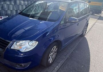 VW Touran 200.000 km 3.995 &euro; Weilerswist 53919