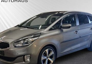 Kia Carens 66.170 km 14.979 &euro; Aachen 52070