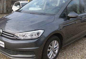 VW Touran 124.700 km 17.890 &euro; Hürth bei Köln 50354