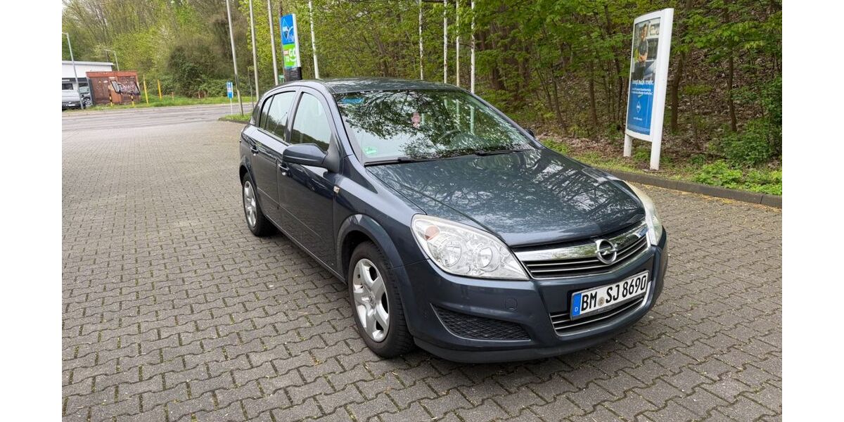 Opel Astra 107.041 km 3.599 &euro; Kerpen 50170