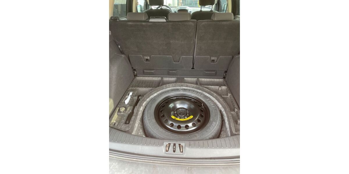 Ford Kuga 92.000 km 13.800 &euro; Bergheim 50127