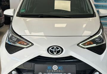 Toyota Aygo (X) 97.000 km 10.599 &euro; Hürth 50354