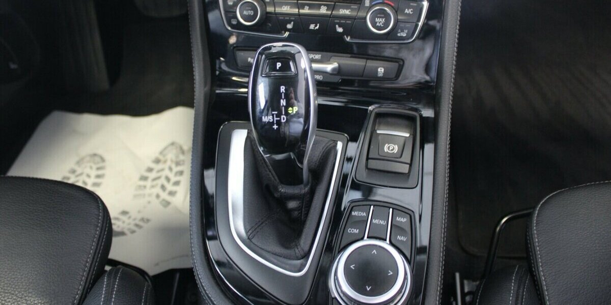 BMW 220 Active Tourer Aut. Luxury Line 91.270 km 15.980 &euro; Euskirchen 53881