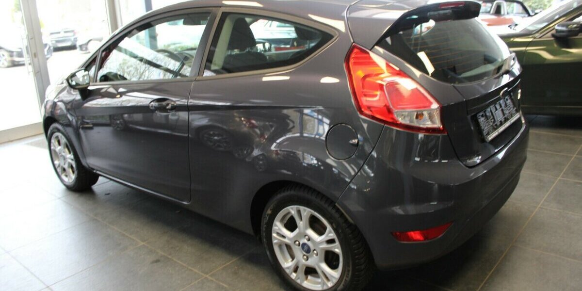 Ford Fiesta 1.25 Champions Edition 68.715 km 6.980 &euro; Euskirchen 53881