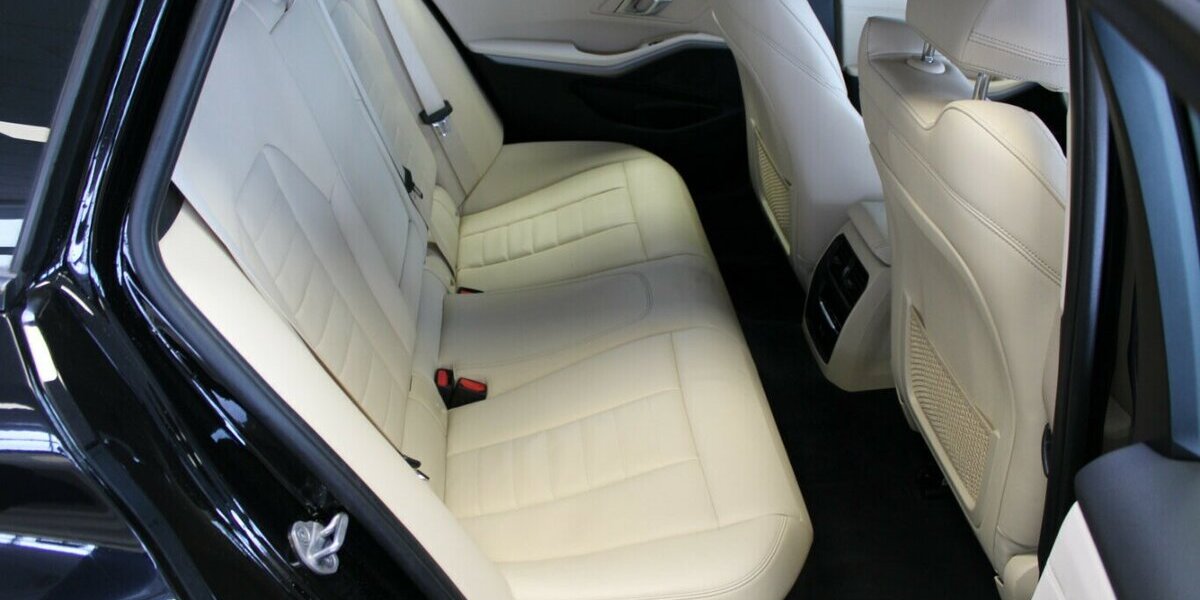 BMW 330 330i xDrive Touring Aut. Advantage 68.255 km 26.980 &euro; Euskirchen 53881