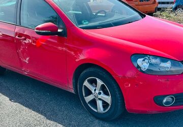 VW Golf 240.000 km 1.799 &euro; Euskirchen 53879