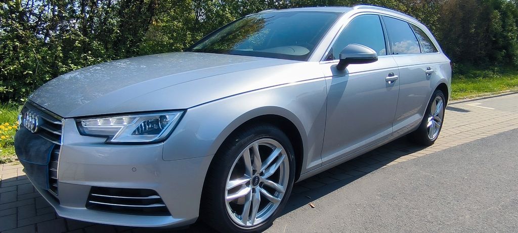 Audi A4 153.000 km 17.900 &euro; Niederzier 52382