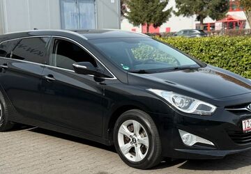 Hyundai i40 145.186 km 8.300 &euro; Alsdorf 52477