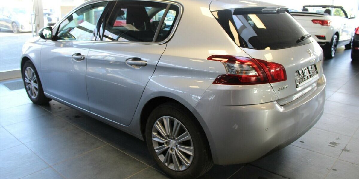 Peugeot 308 BlueHDi FAP 130 Allure Pack 57.711 km 14.980 &euro; Euskirchen 53881
