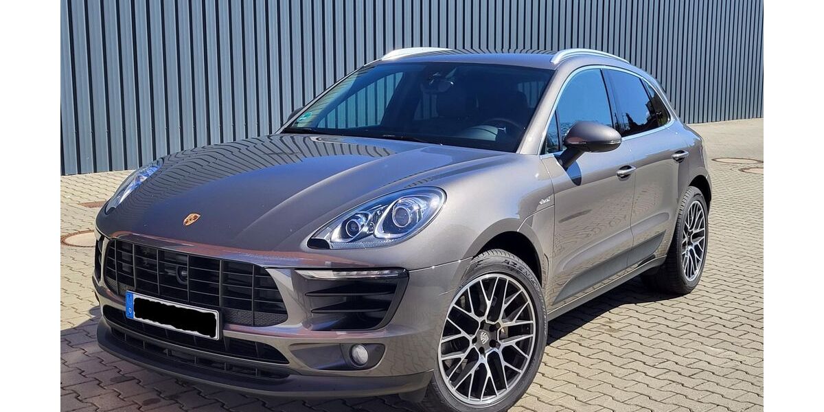 Porsche Macan 137.615 km 36.450 &euro; Aachen 52066