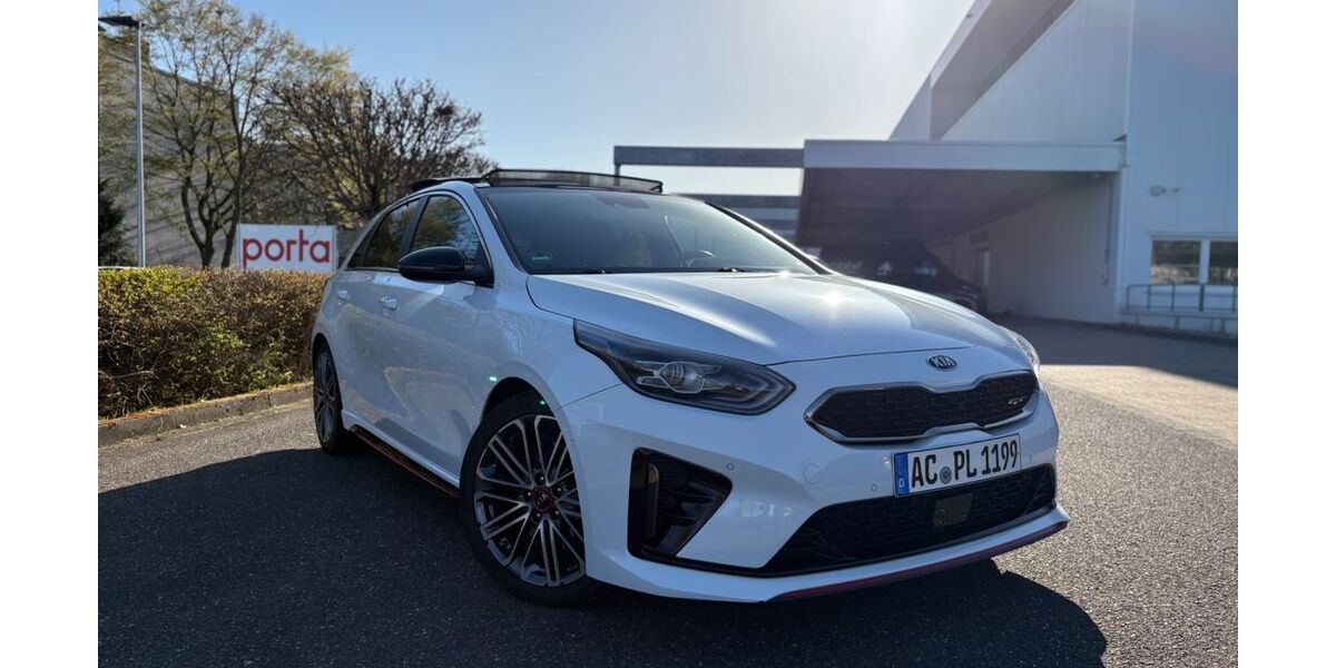 Kia ceed / Ceed 105.000 km 17.777 &euro; Aachen 52070