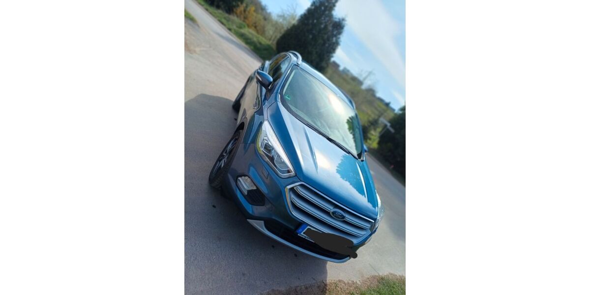 Ford Kuga 89.628 km 14.999 &euro; Kall 53925