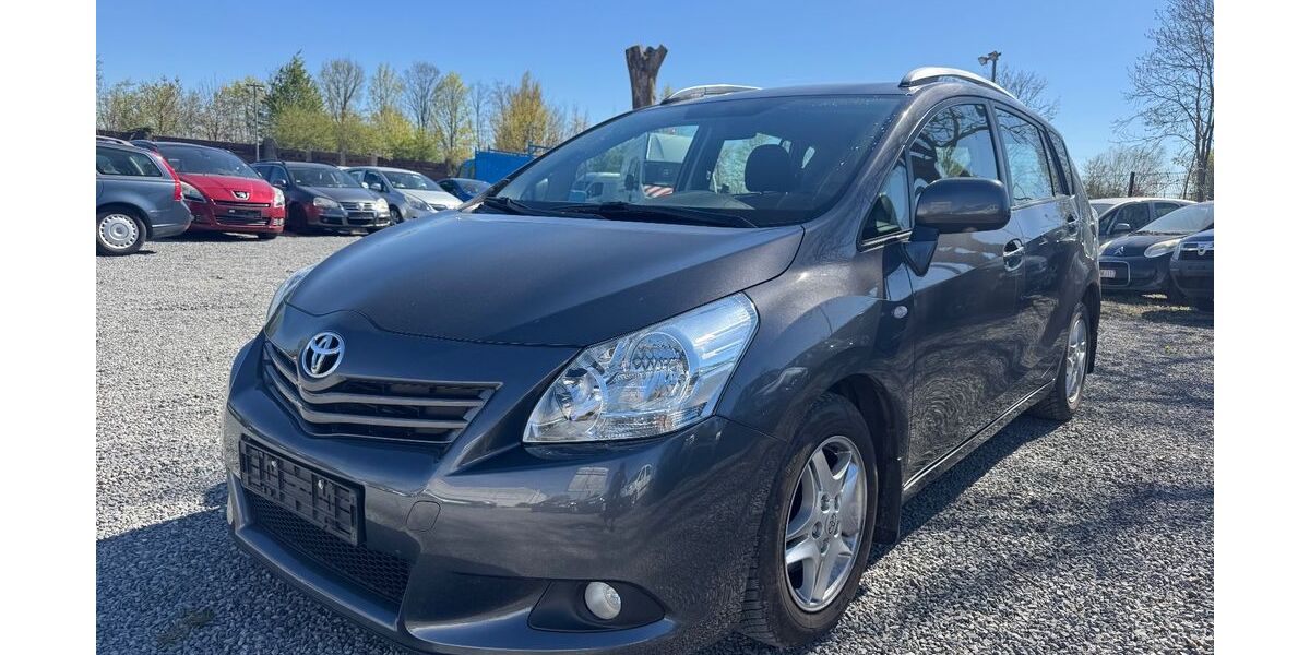 Toyota Verso 209.000 km 4.200 &euro; Alsdorf 52477