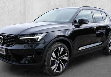 Volvo XC40 42.523 km 30.890 &euro; Aachen 52078