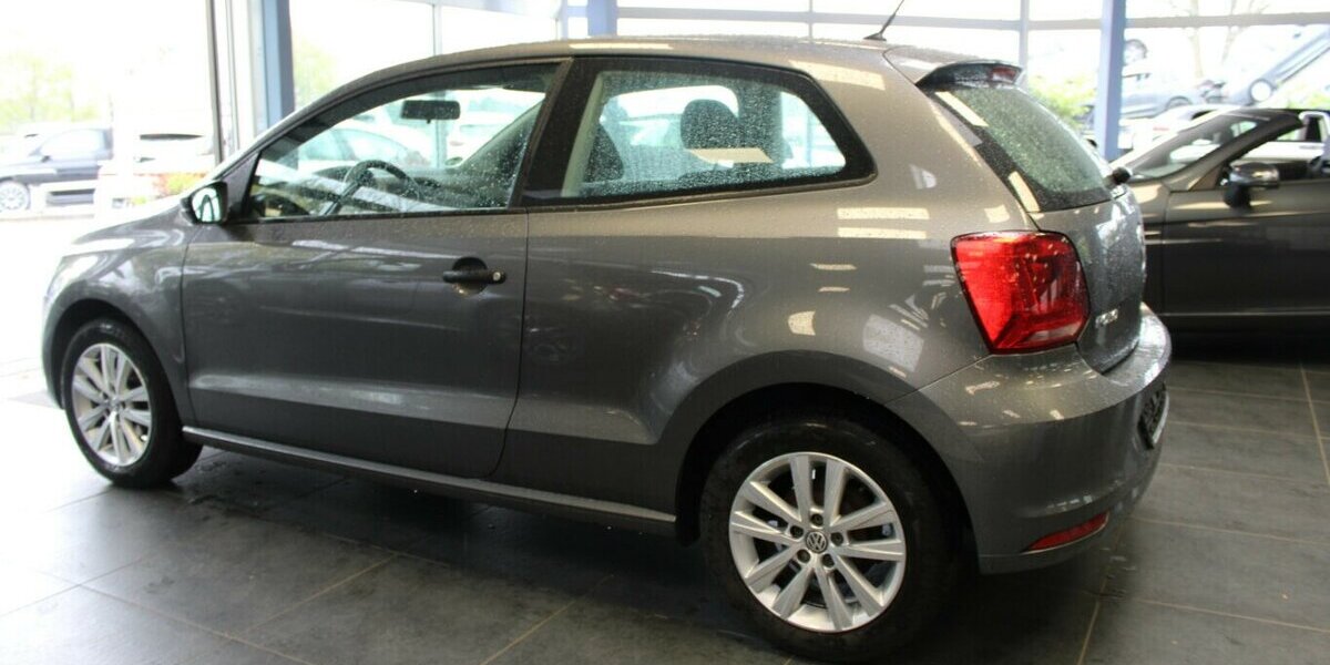 VW Polo 1.0 Klima - 1.Hand- 8fach bereift 73.518 km 7.980 &euro; Euskirchen 53881