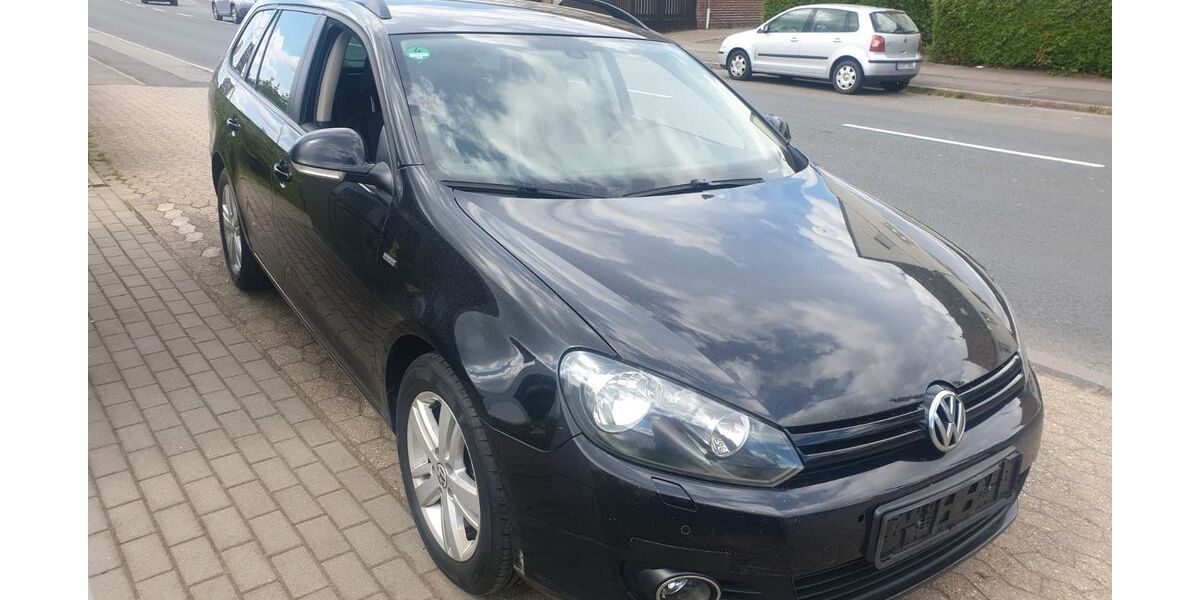 VW Golf 220.000 km 3.600 &euro; Eschweiler 52249