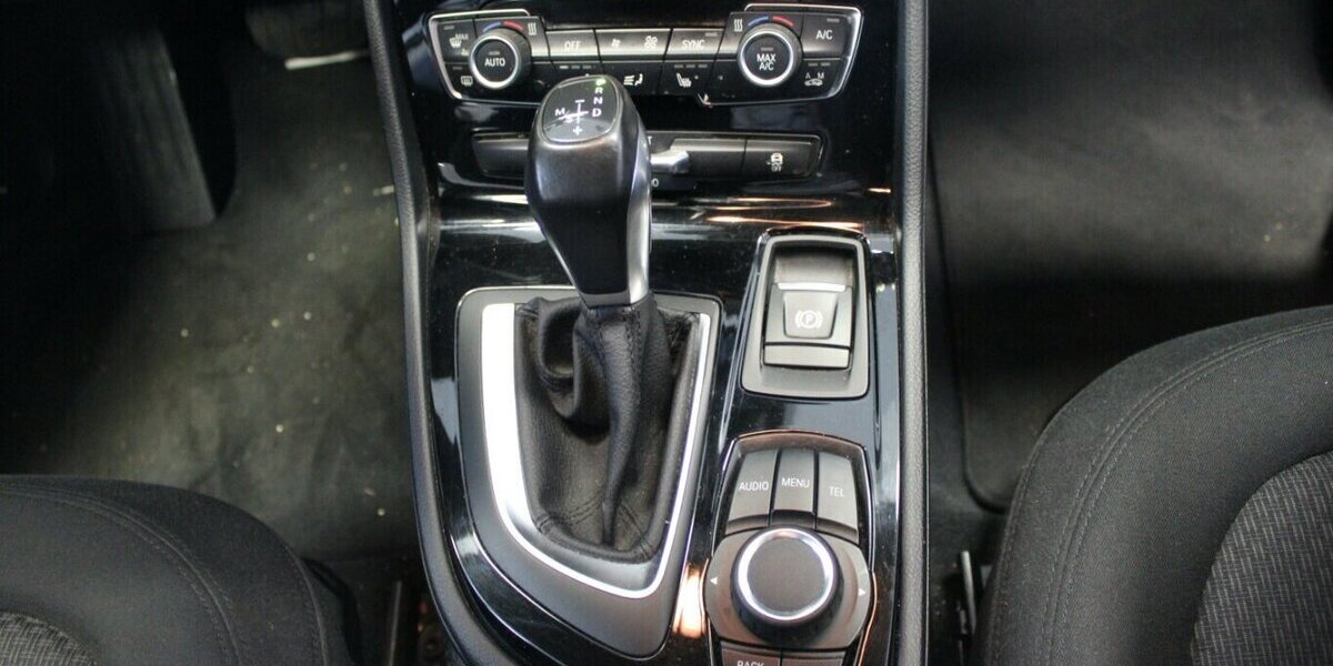 BMW 218 Active Tourer Aut. Advantage 78.050 km 13.980 &euro; Euskirchen 53881