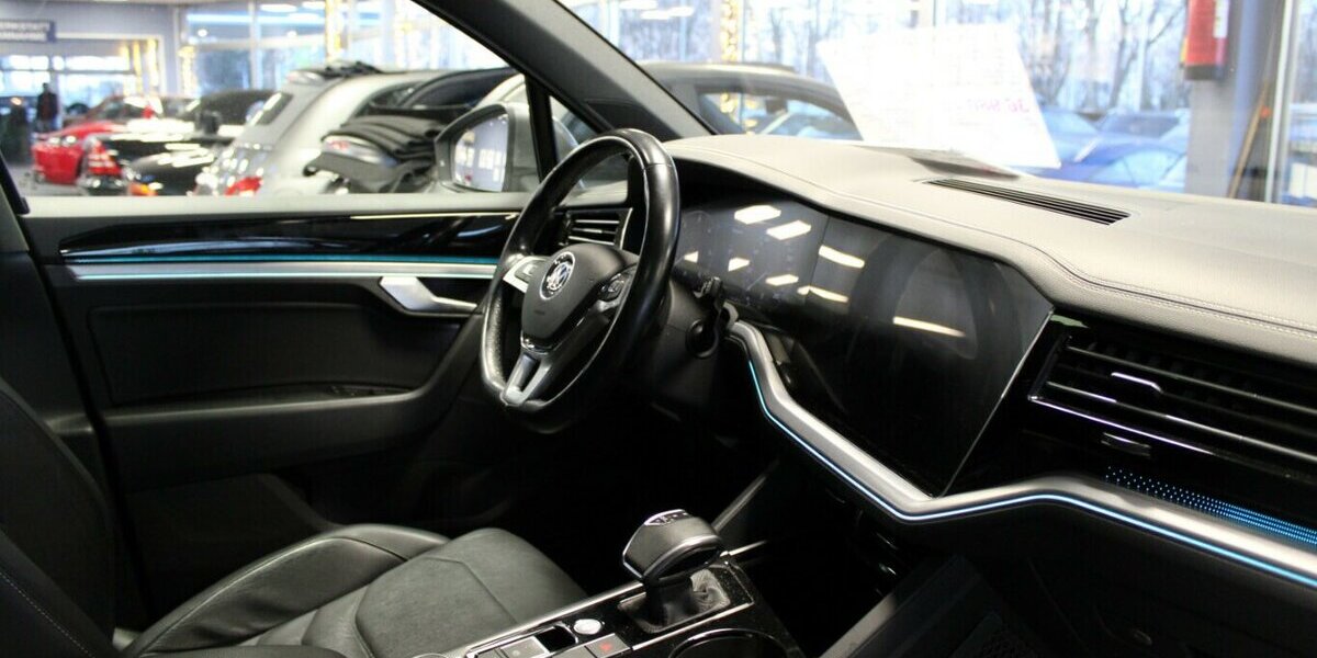 VW Touareg 3.0 V6 TDI 4Motion DPF Automatik 115.440 km 35.980 &euro; Euskirchen 53881