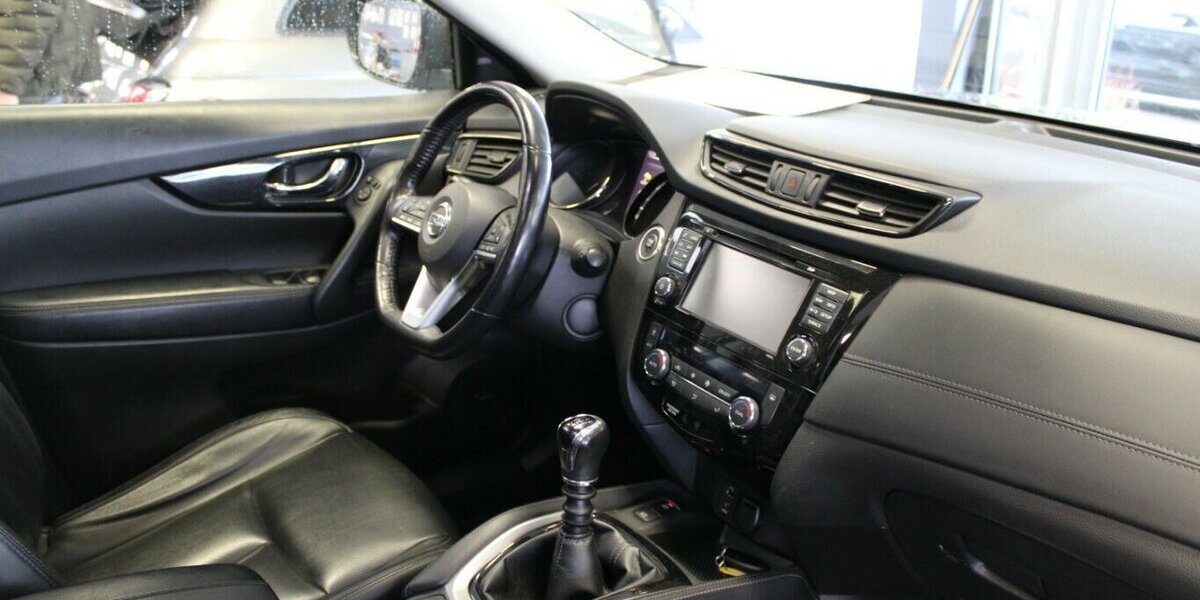 Nissan X-Trail 1.7 dCi ALL-MODE 4x4i Tekna - AHK - 62.364 km 22.980 &euro; Euskirchen 53881