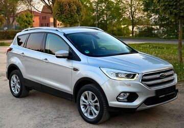 Ford Kuga 57.000 km 14.200 &euro; Düren 52351