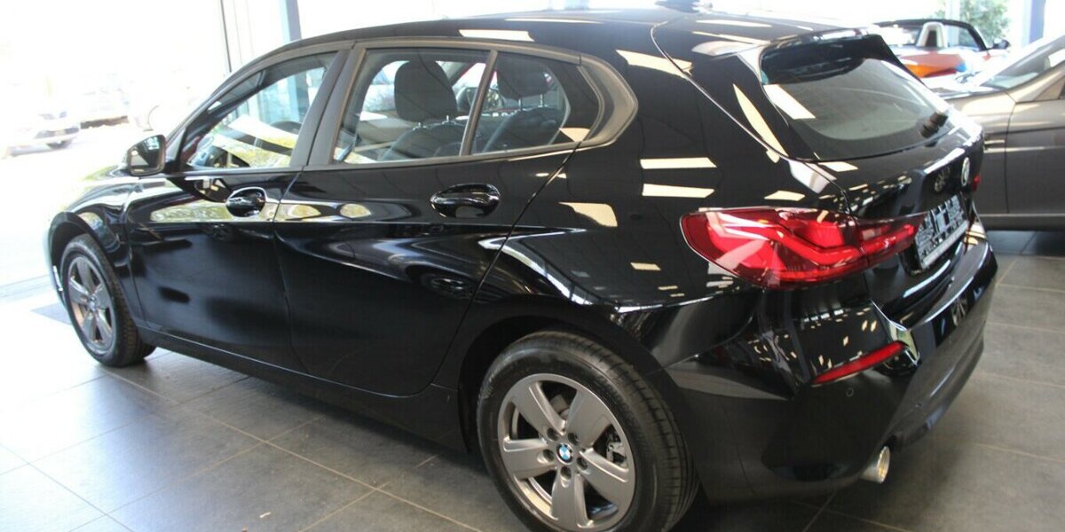 BMW 118 118i Aut. 19.998 km 21.980 &euro; Euskirchen 53881